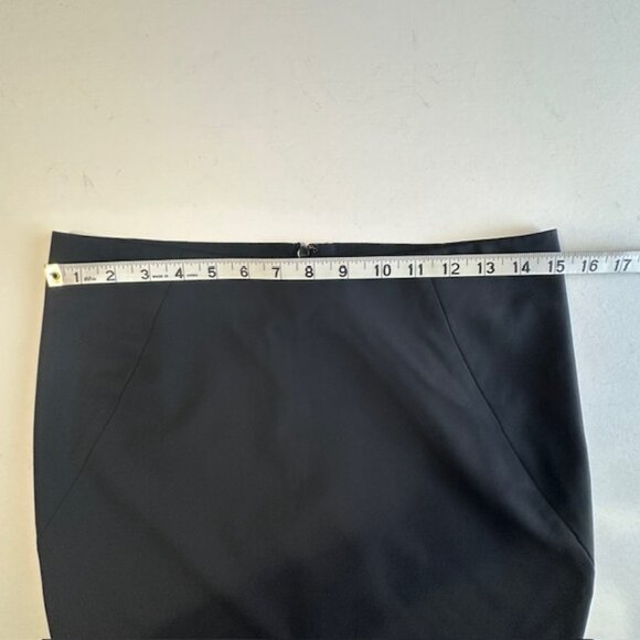 Theory Women’s Black Pencil knee length Wool Skirt | 2 Back Slits Size 4 - Picture 5 of 8